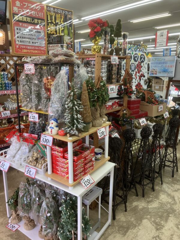 ⛄大量入荷⛄未使用🎄クリスマス飾り🎄 各種あります！ 50円～ 販売しています！！Xmas Christmas オブジェ インテリア オーナメント ガーランド リース - リサイクルマートは現在冷蔵庫の買取、家具の買取強化中です！お気軽にお問い合わせください。