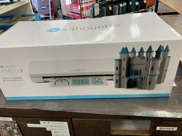 シルエットCAMEO 3、高価買取しました！ - リサイクルマートは現在冷蔵庫の買取、家具の買取強化中です！お気軽にお問い合わせください。