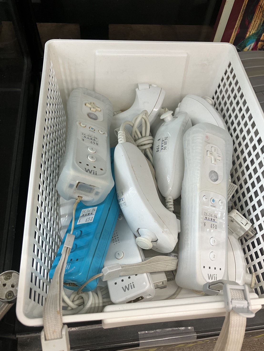コントローラーなど周辺機器も買取強化中!