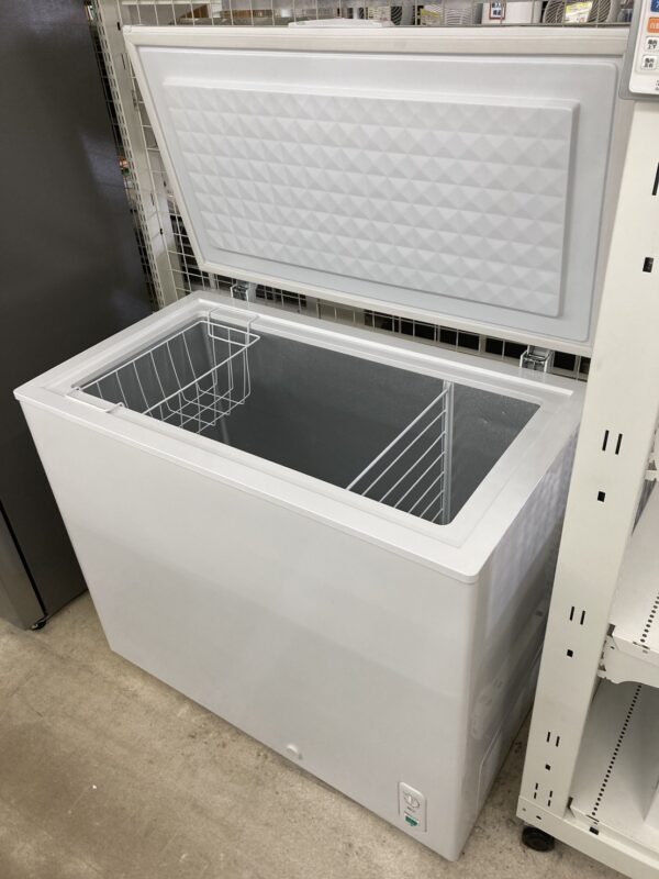 🧊 たっぷり収納！2021年製 大型冷凍庫をお買取りしました！🧊 - リサイクルマートは現在冷蔵庫の買取、家具の買取強化中です！お気軽にお問い合わせください。