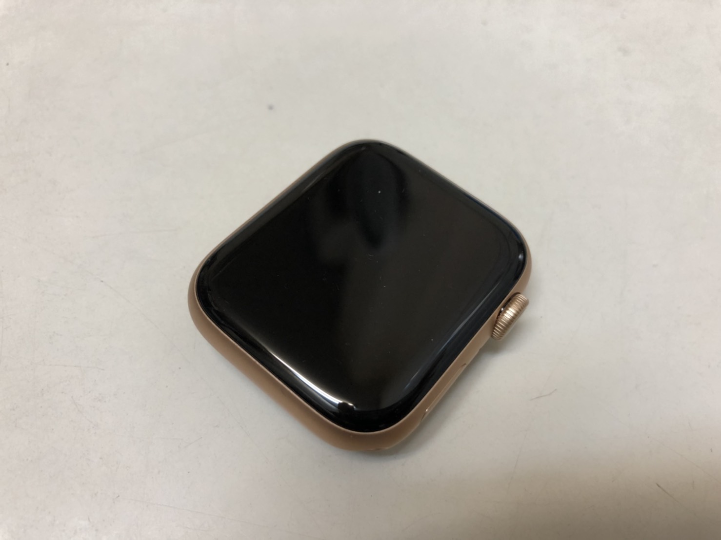 Apple Watch アップルウォッチ Series 5 GPSモデル 44mm ゴールドアルミニウムケース をお買取させて頂きました！！ - リサイクルマートは現在冷蔵庫の買取、家具の買取強化中です！お気軽にお問い合わせください。