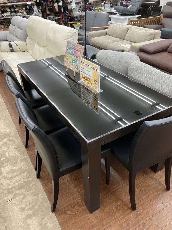 【ダイニング5点セット　ガラストップ　キッチン家具】買取致しました！ - リサイクルマートは現在冷蔵庫の買取、家具の買取強化中です！お気軽にお問い合わせください。