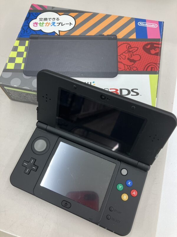 【Nintendo/任天堂/New任天堂3DS/ブラック/きせかえプレート】をお買取致しました！！ - リサイクルマートは現在冷蔵庫の買取、家具の買取強化中です！お気軽にお問い合わせください。