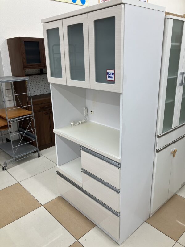 今回は【ユアーズ/レンジボード/ホワイト/コンパクトタイプ/使用感有り】をお買取致しました！！ - リサイクルマートは現在冷蔵庫の買取、家具の買取強化中です！お気軽にお問い合わせください。