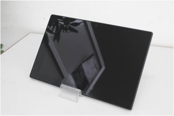 au Xperia Z2 Tablet SOT21 ブラック △判定 - リサイクルマートは現在冷蔵庫の買取、家具の買取強化中です！お気軽にお問い合わせください。
