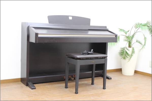 (鳥栖市)YAMAHA 電子ピアノ Clavinova クラビノーバ CLP-230 - リサイクルマートは現在冷蔵庫の買取、家具の買取強化中です！お気軽にお問い合わせください。
