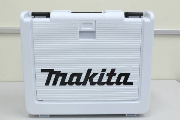 (久留米市) 【新品】 Makita 18V 充電式インパクトドライバ TD149DRFXB - リサイクルマートは現在冷蔵庫の買取、家具の買取強化中です！お気軽にお問い合わせください。