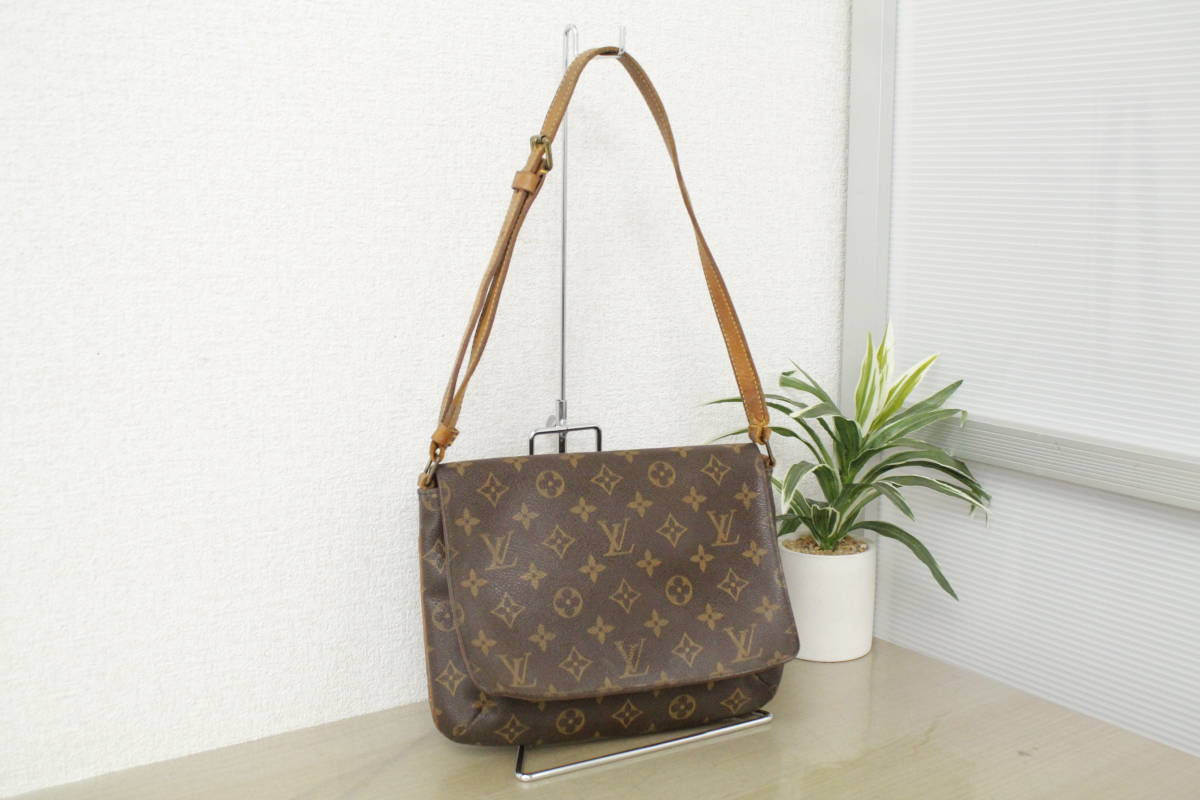 【LOUIS VUITTON ルイヴィトン モノグラム ミュゼットタンゴショート M51257】お買取りしました!⭐福岡市 南区 リサイクルショップ リサイクルマート大橋店⭐ - リサイクルマートは現在冷蔵庫の買取、家具の買取強化中です！お気軽にお問い合わせください。