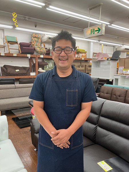 <small>リサイクルマート</small>志免店店長