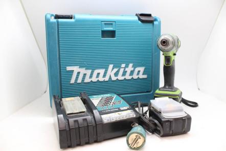 【動作品】 makita/マキタ TD133D インパクトドライバ 14.4V バッテリー 2個 充電器 本体 電動工具を買取致しました！！　 - リサイクルマートは現在冷蔵庫の買取、家具の買取強化中です！お気軽にお問い合わせください。